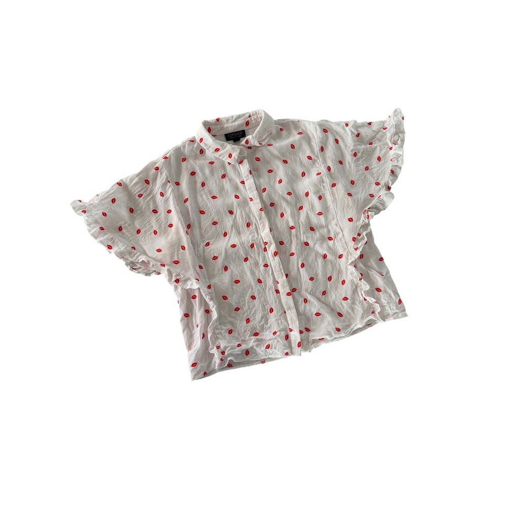Topshop White Red Lip Print Ruffle Trim Button Down Shirt Size 4 13M20MIVR